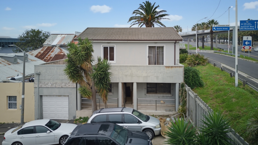 3 Bedroom Property for Sale in Zonnebloem Western Cape